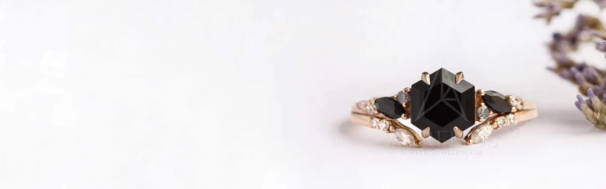 Petit Joli Rose Gold, Onyx and Diamond Ring | Pasquale Bruni | 16126R