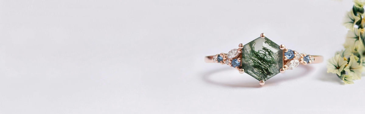 Šestihranný zásnubní prsten z mechového achátu z 18k růžového zlata