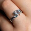 akvamarín diamant svatební prsten sada na prstu