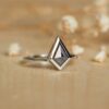 Černá diamant solitaire prsten
