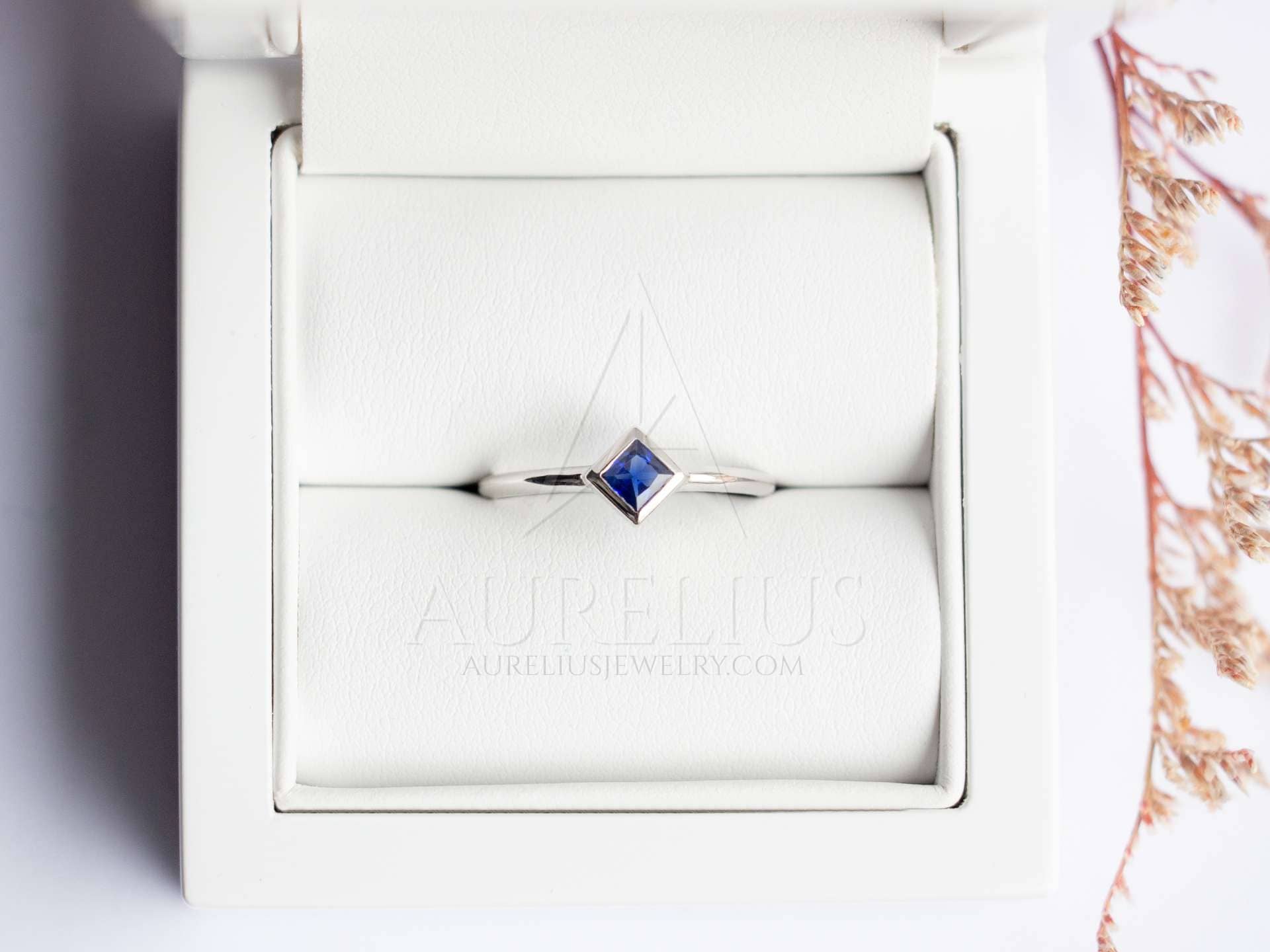 Kite Blue Sapphire Ring Princess Diamond Ring Geometric Engagement Ring  Square claw prong Engagement Ring Kite Moissanite Gemstone Ring