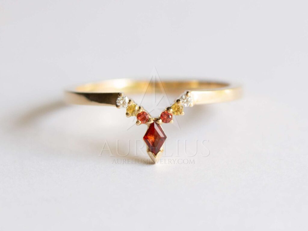 drak granát svatební prsten žlutá zlato