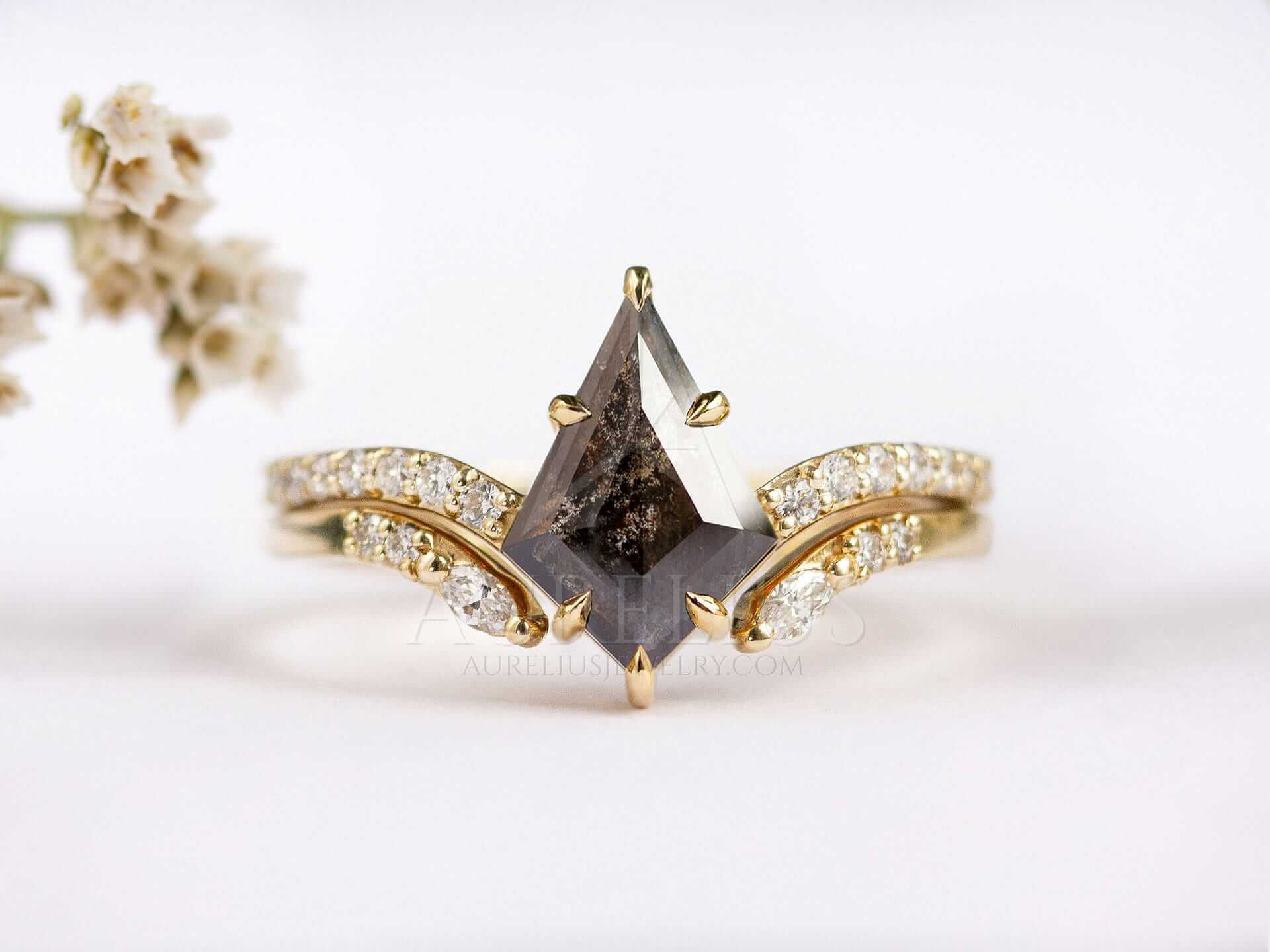 V-Shaped Engagement Ring Set with Kite Salt and Pepper Diamond - Elizabeth