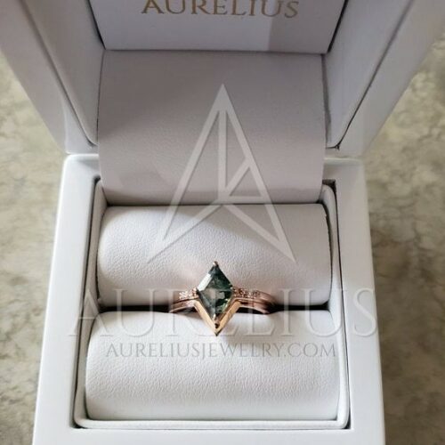 Lozenge Moss Agate and Diamond Ring Set with V-Shaped Wedding Band photo review