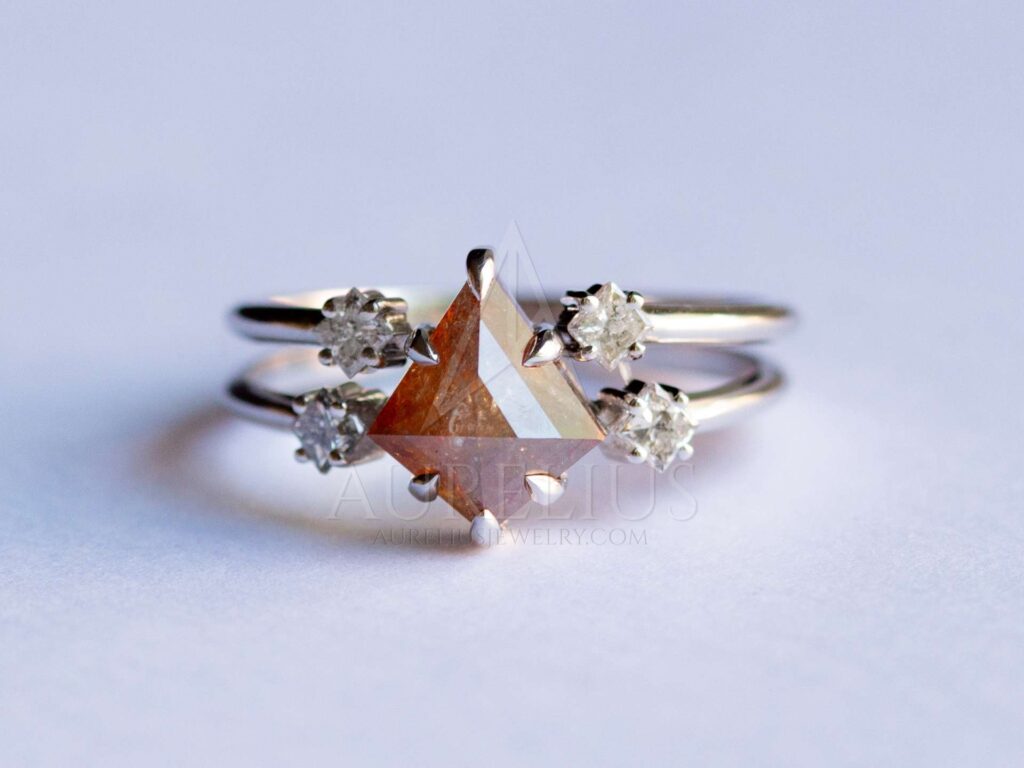 naranja diamante con forma de anillo con forma de cometa conjunto parte delantera