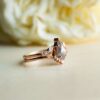 otevřeno diamant svatební prsten boční pohled
