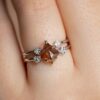 princesa anillo de diamantes de boda conjunto en el dedo