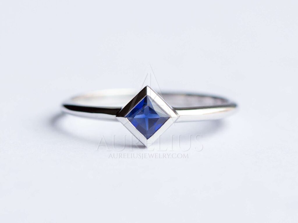 princezna střih modrý safír prsten