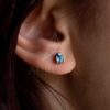 safír a diamant náušnice na ucho