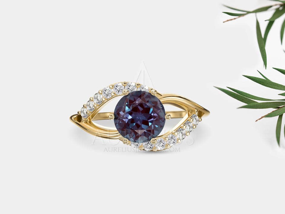 Split Shank Ring with Alexandrite - Alana