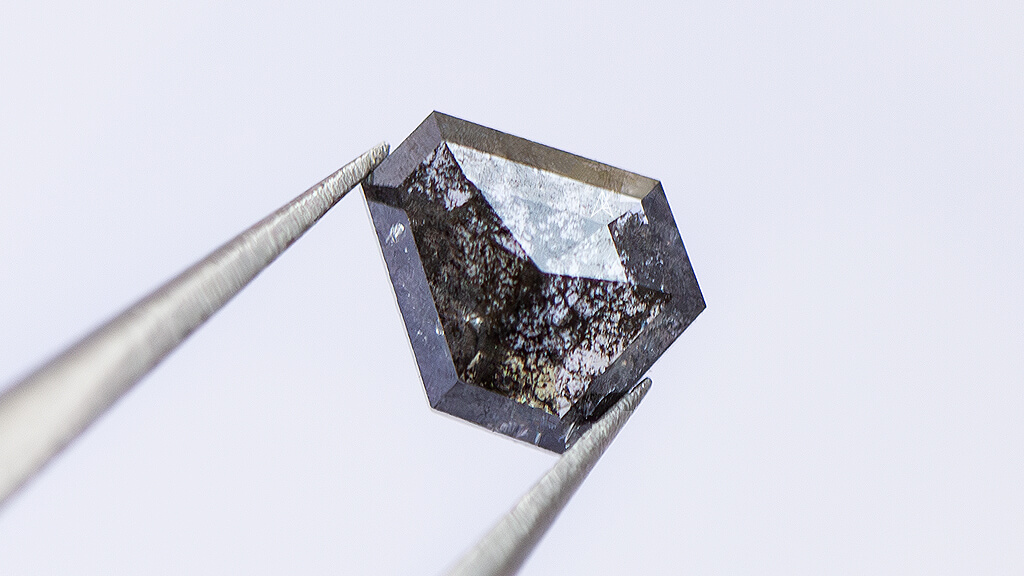unique and untreated diamonds with patterns