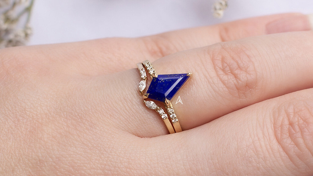 each lapis lazuli is unique and a wedding ring looks amazing