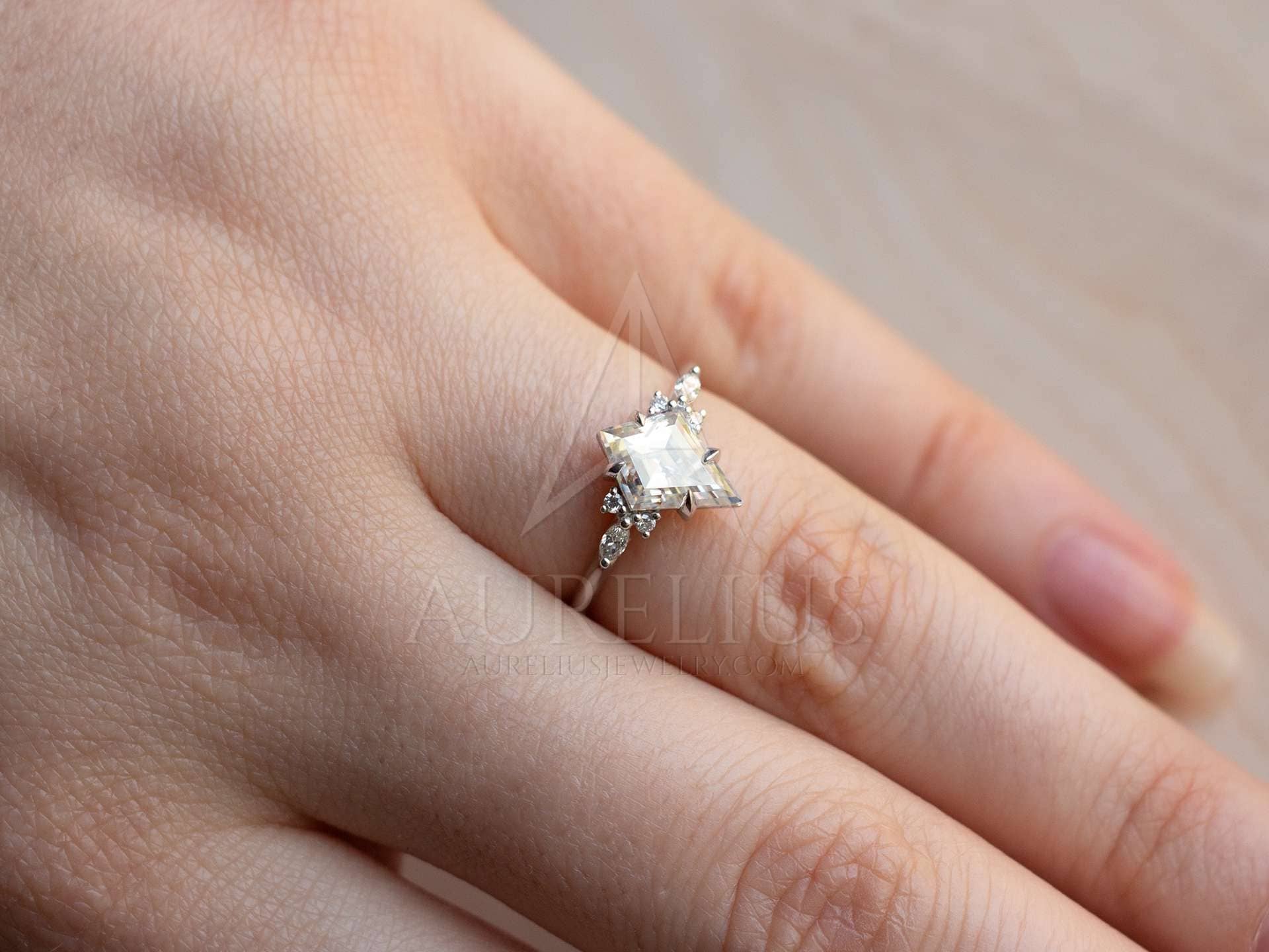 Details about   14k Gold Diamond Shape Kite Ring Tiny Round Cut Diamond Minimalist Wedding Band 